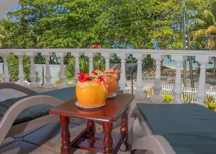 Apartment Chello's Anse Boileau